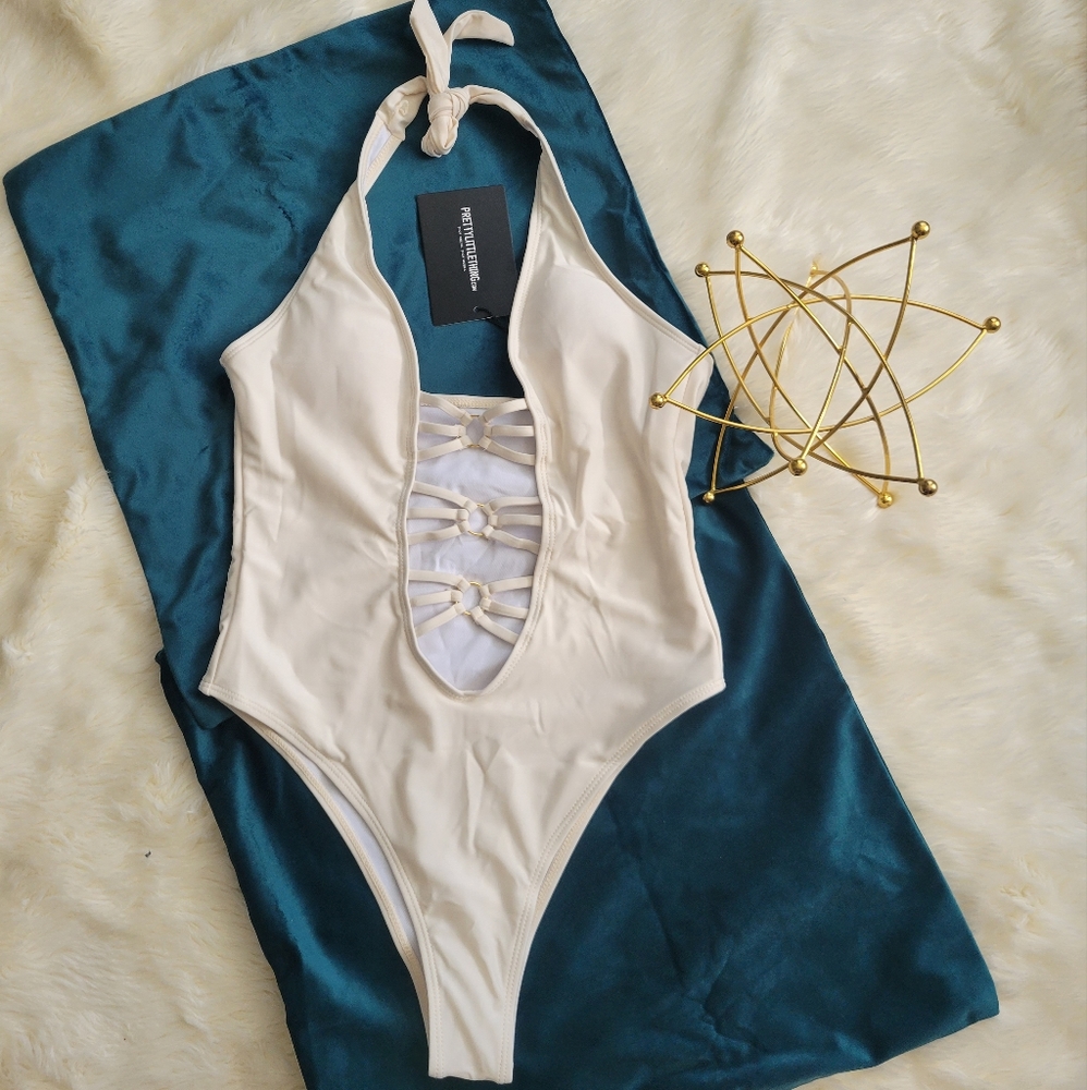 NWT PrettyLittleThing Cream Lace Up Front Halterneck Swimsuit US sz 6